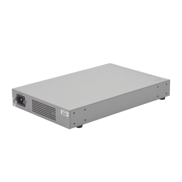 Switch Capa 3 Stackeable 10 Gigabit , 12 puertos 100/1000/10G Base-T (RJ-45)  y 4 puertos SFP/SFP+ 10G