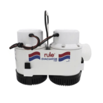 Bomba de evacuación con capacidad de desagüe de 7700 galones por hora a 12 Volts de corriente directa.