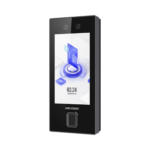 Terminal Facial Min Moe con LECTOR DE HUELLAS y Tarjetas PROX EM / 3000 Rostros / 3000 Huellas / Pantalla 4.5" / Administrable en la Nube con HikConnect Teams  / Exterior IP65  / PoE / WiFi / HIK-IA / SIP Estandar