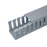 Canaleta Ranurada de PVC con Tapa, Tipo F, 82.6 mm de Ancho, 79.2 mm de Alto y 2 m de Largo, Color Gris